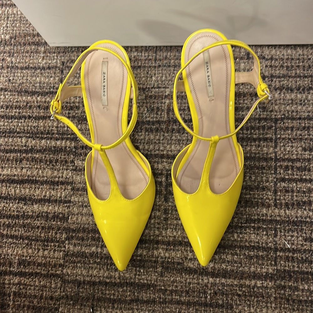 Yellow T-Strap heel with buckle on the side